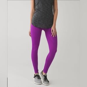 Lululemon,‎  Zone In Tight, Tender Violet, Size 4